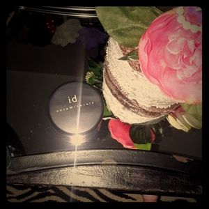BareMinerals i.d. all over face color in Warmth